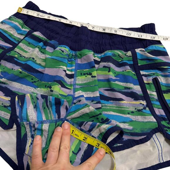 Lululemon Tracker Shorts 7 Wonders Blue pattern print running shorts sz 6 - Picture 4 of 9